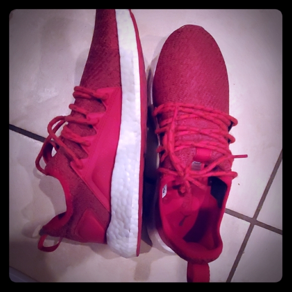 puma soft foam red shoes